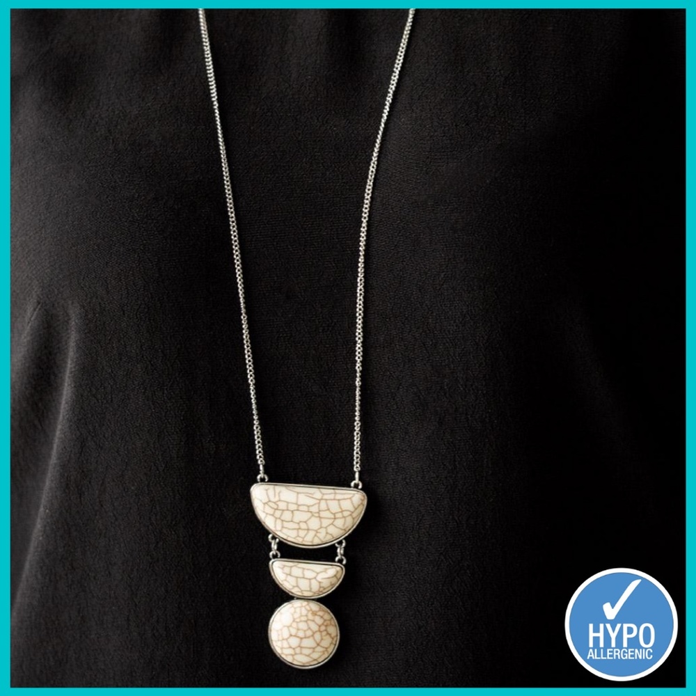 Stone White Necklace